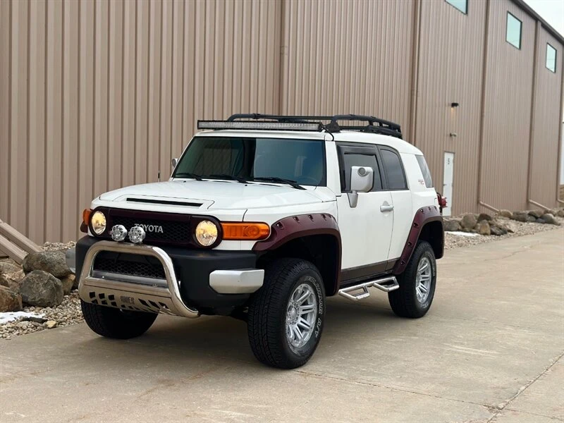 Toyota Fj cruiser 2012 Toyota FJ Cruiser w/Rear Doors, снимка 4 - Автомобили и джипове - 48731045