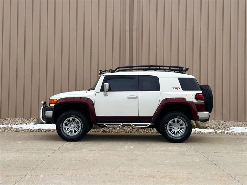 Toyota Fj cruiser 2012 Toyota FJ Cruiser w/Rear Doors, снимка 6 - Автомобили и джипове - 48731045