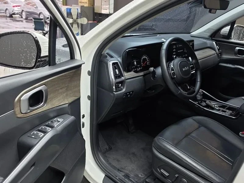 Kia Sorento, снимка 10 - Автомобили и джипове - 56731846