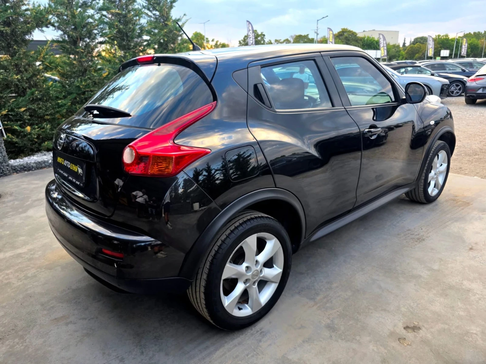 Nissan Juke 1.6I ПОДАРЪК ОБСЛУЖВАНЕ ТОП СЪСТОЯНИЕ ЛИЗИНГ 100% - изображение 9