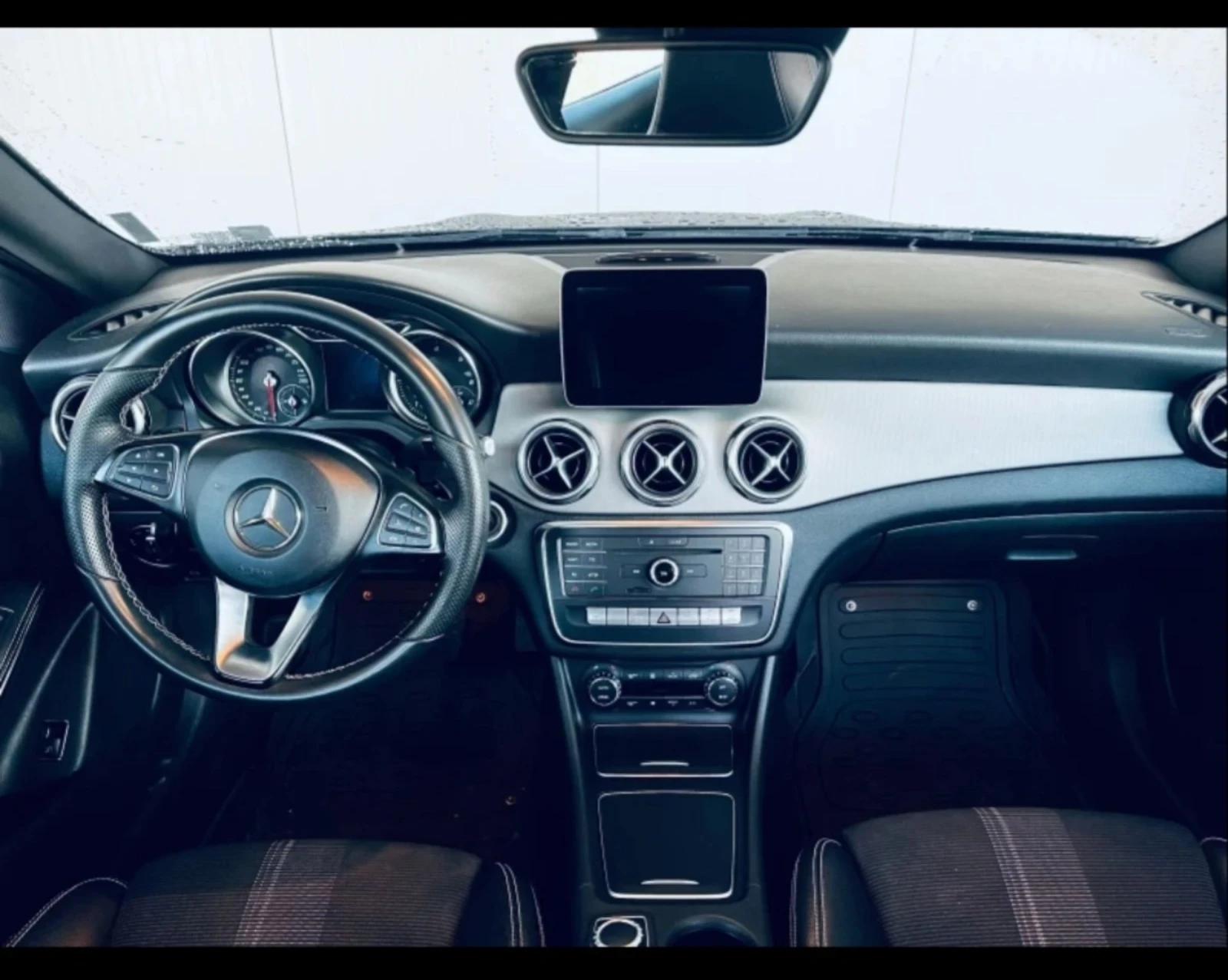 Mercedes-Benz GLA 200 AMG 4matic Face , снимка 3 - Автомобили и джипове - 54209681