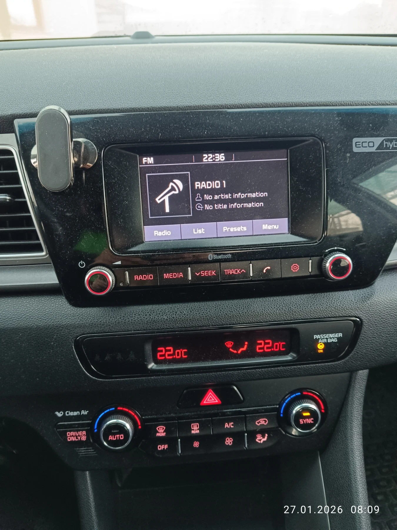 Kia Niro, снимка 5 - Автомобили и джипове - 54375445