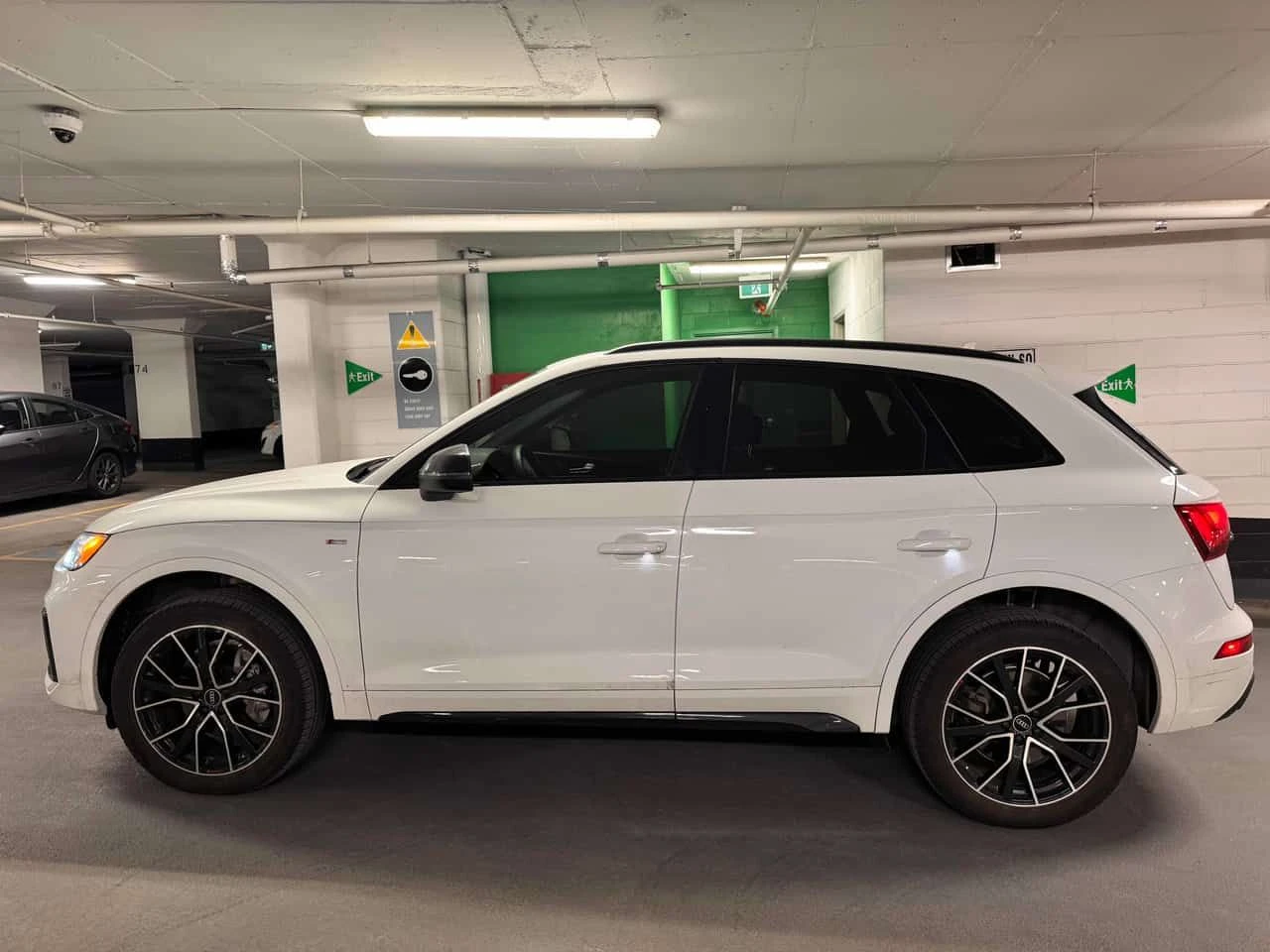 Audi Q5 | Progressiv | DISTRONIC | �������� | CARFAX |  | Mobile.bg � ����������� 2