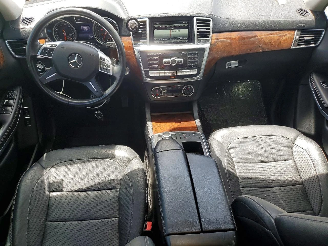Mercedes-Benz GL 550 4.6l 4Matic, снимка 8 - Автомобили и джипове - 55158693