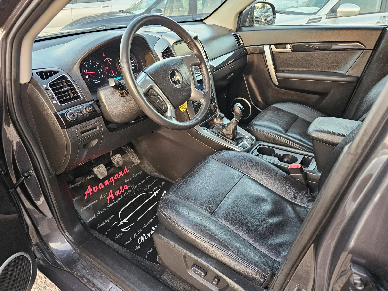 Chevrolet Captiva 2.2D, 184к.с., 4х4 , снимка 8 - Автомобили и джипове - 55932391