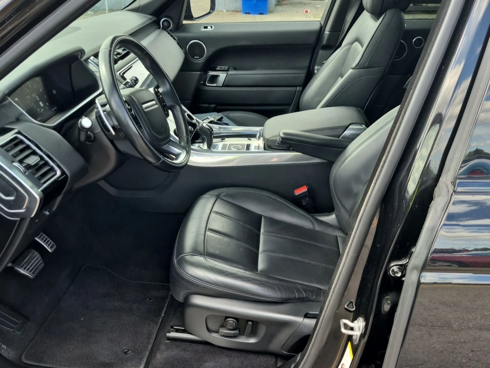 Land Rover Range Rover Sport * HSE Silver * CARFAX * , снимка 2 - Автомобили и джипове - 56131601
