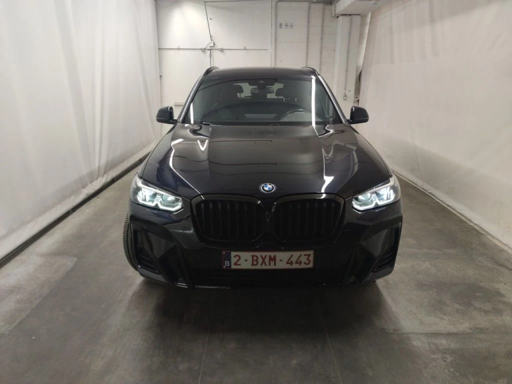 BMW X3 xDrive30e Plug-In Hybrid Navi Leather LED, снимка 2 - Автомобили и джипове - 56271841