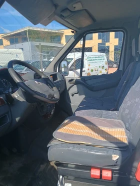 Mercedes-Benz 413 Box van , снимка 12