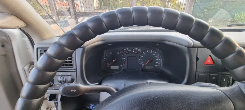 VW T4, снимка 16 - Бусове и автобуси - 47726185