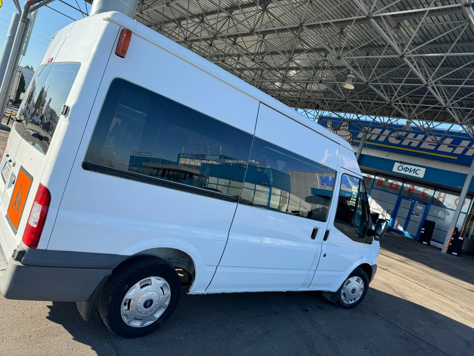 Ford Transit 2.2 - изображение 3