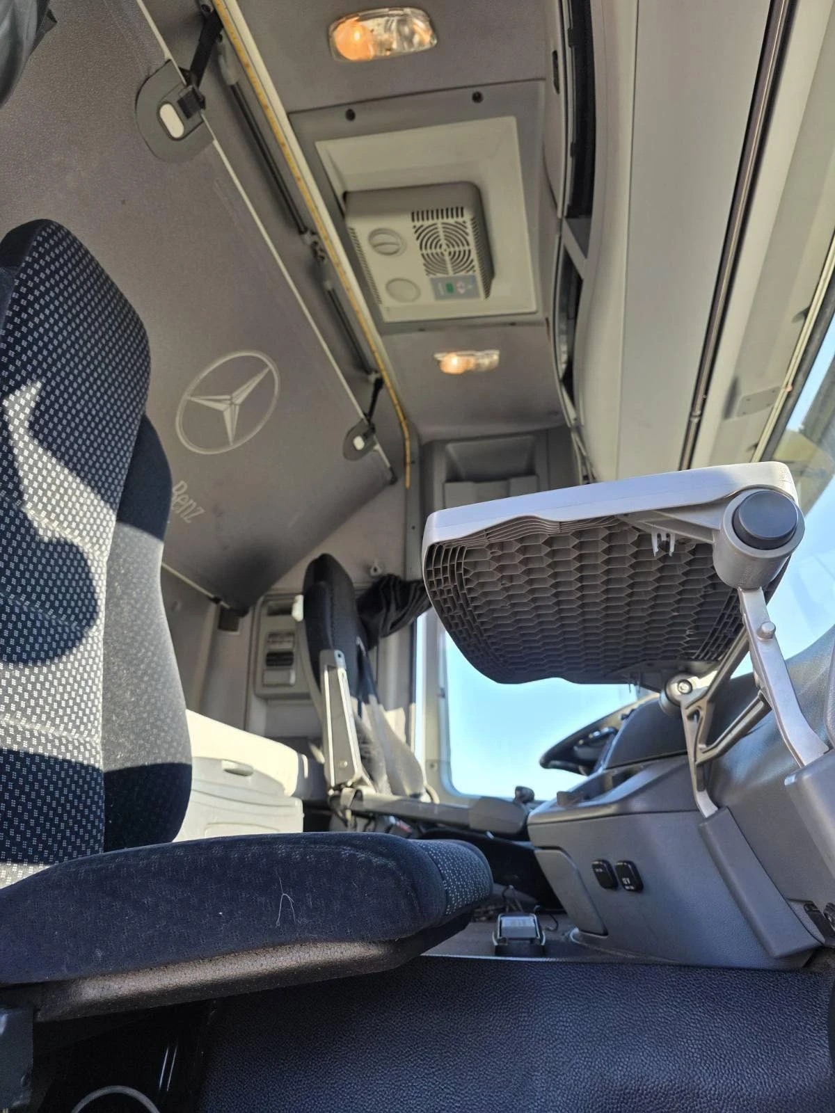  Mercedes-Benz Actros 2841 | Mobile.bg   13