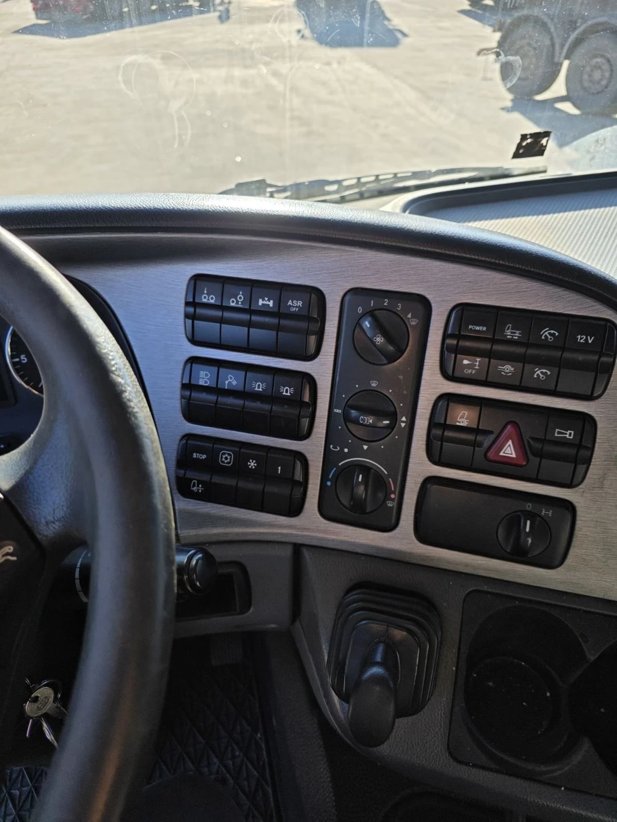 Автокран Mercedes-Benz Actros 2841 - изображение 9