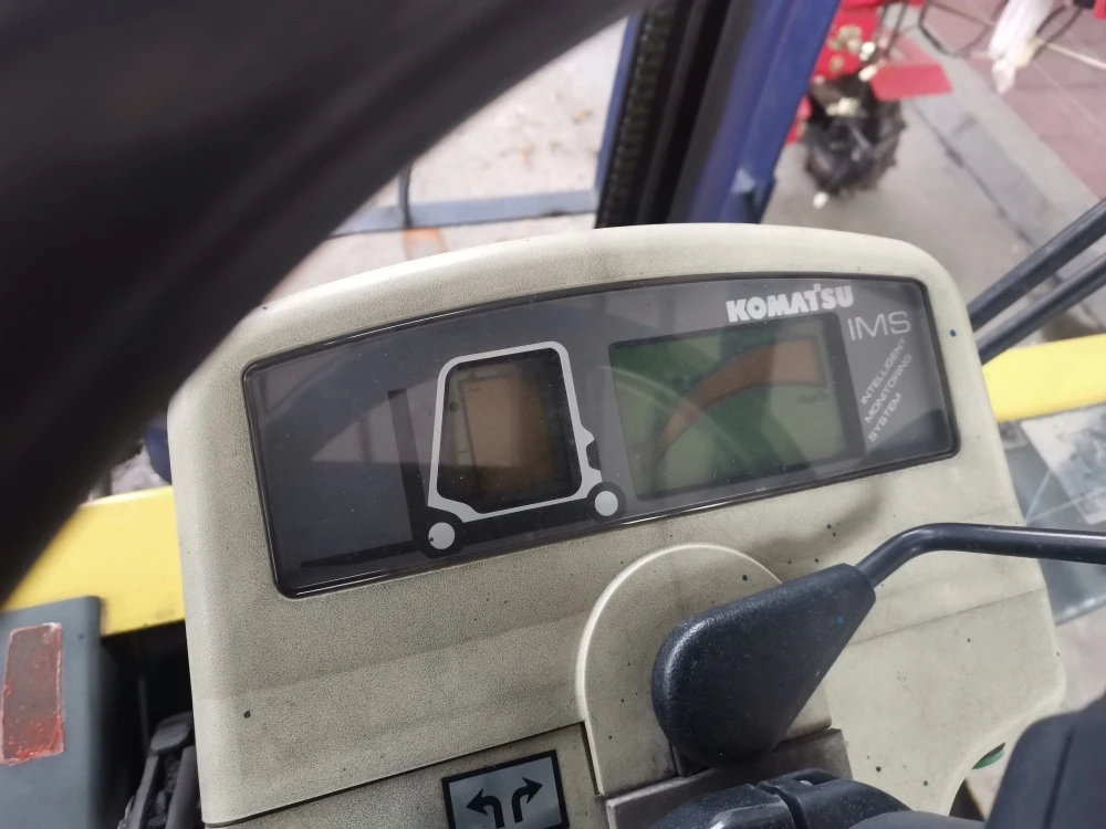  Komatsu     | Mobile.bg   6