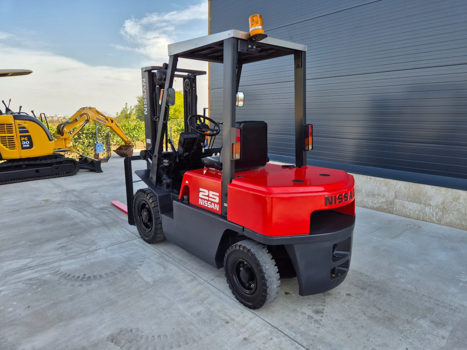  Nissan 2.5  /  /   ! | Mobile.bg   3