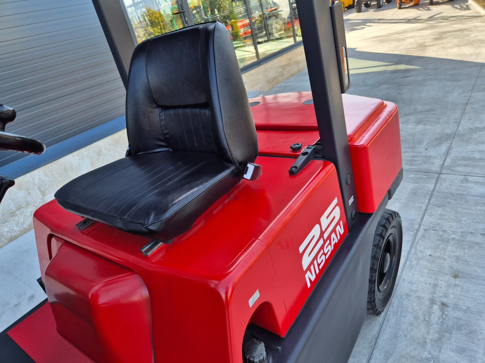  Nissan 2.5  /  /   ! | Mobile.bg   9