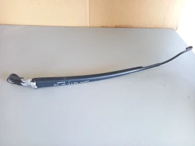 Рамо чистачка ляво Тойота Рав4 (н)