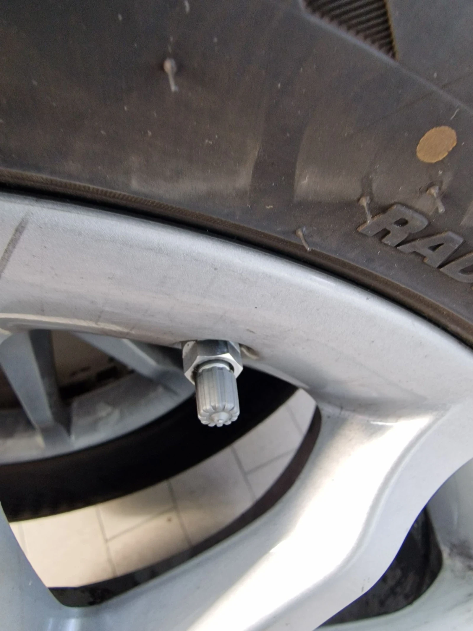 ���� � ������ 255/55R18 �� Mercedes-Benz R 350 | Mobile.bg � ����������� 11