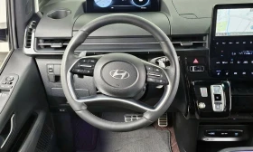 Hyundai Staria L3.5 Lounge 7-Seater Mobility, снимка 12