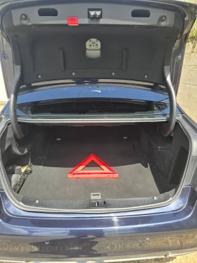 Mercedes-Benz E 200, снимка 3