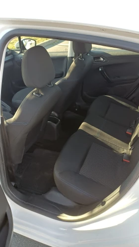 Peugeot 208, снимка 5