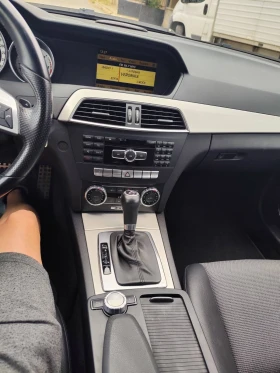 Mercedes-Benz C 300 AMG/DISTRONIC/4-MATIC/TOP | Mobile.bg    14