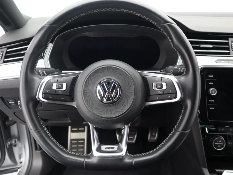 VW Passat 1.4 TSI, снимка 12 - Автомобили и джипове - 47304860