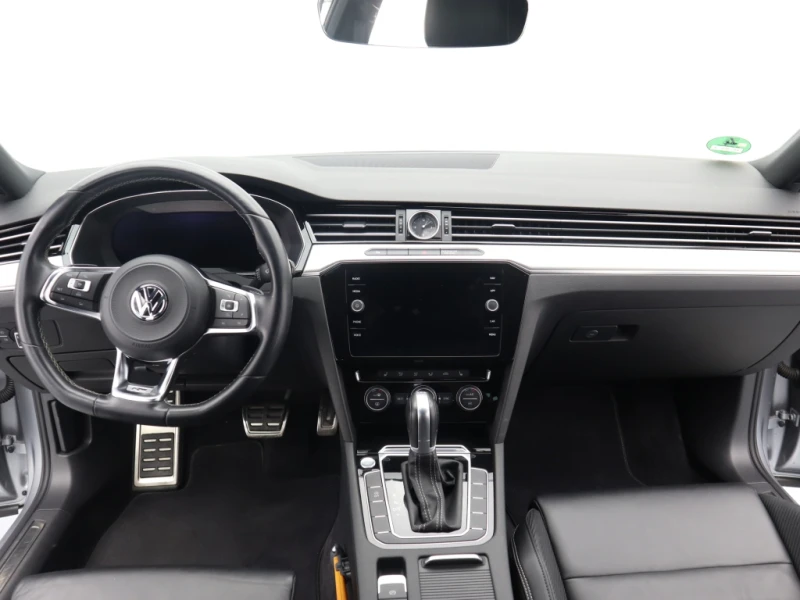 VW Passat 1.4 TSI, снимка 11 - Автомобили и джипове - 47304860