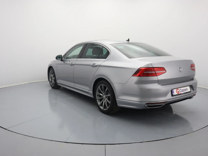 VW Passat 1.4 TSI, снимка 9 - Автомобили и джипове - 47304860