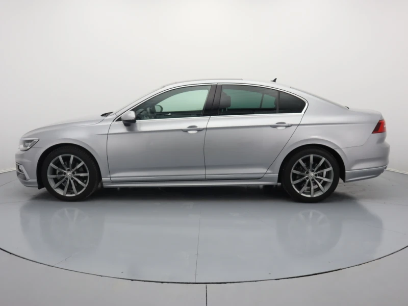 VW Passat 1.4 TSI, снимка 6 - Автомобили и джипове - 47304860