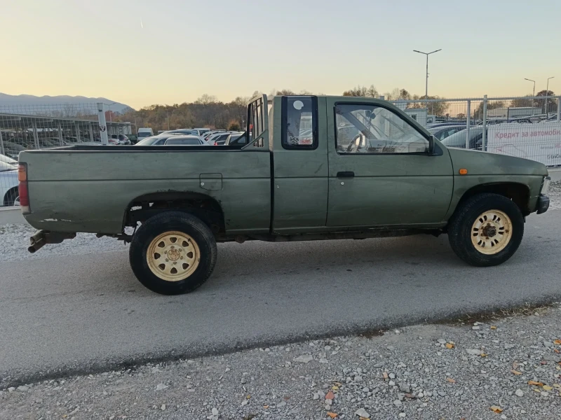 Nissan Pickup KING CAB, снимка 5 - Автомобили и джипове - 47839297