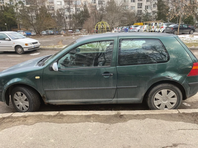 VW Golf, снимка 1 - Автомобили и джипове - 49273583