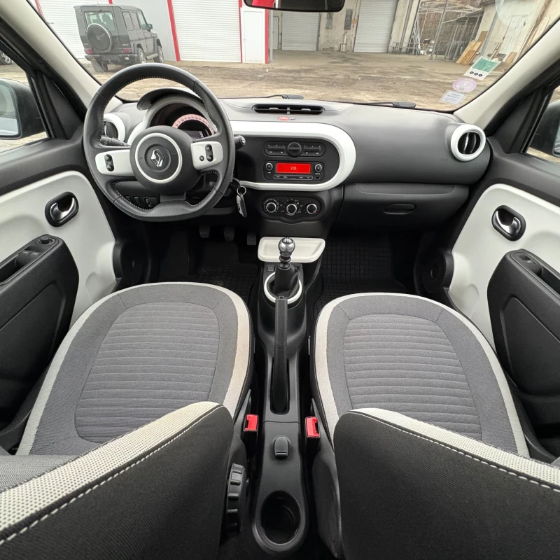 Renault Twingo 0.9 TCe, снимка 5 - Автомобили и джипове - 50092226