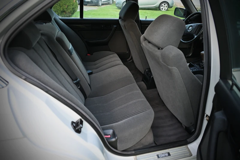 BMW 525 E34 2.5i 4x4 / 97 хил.км / ФЕНОМЕН !!!, снимка 12 - Автомобили и джипове - 50305546