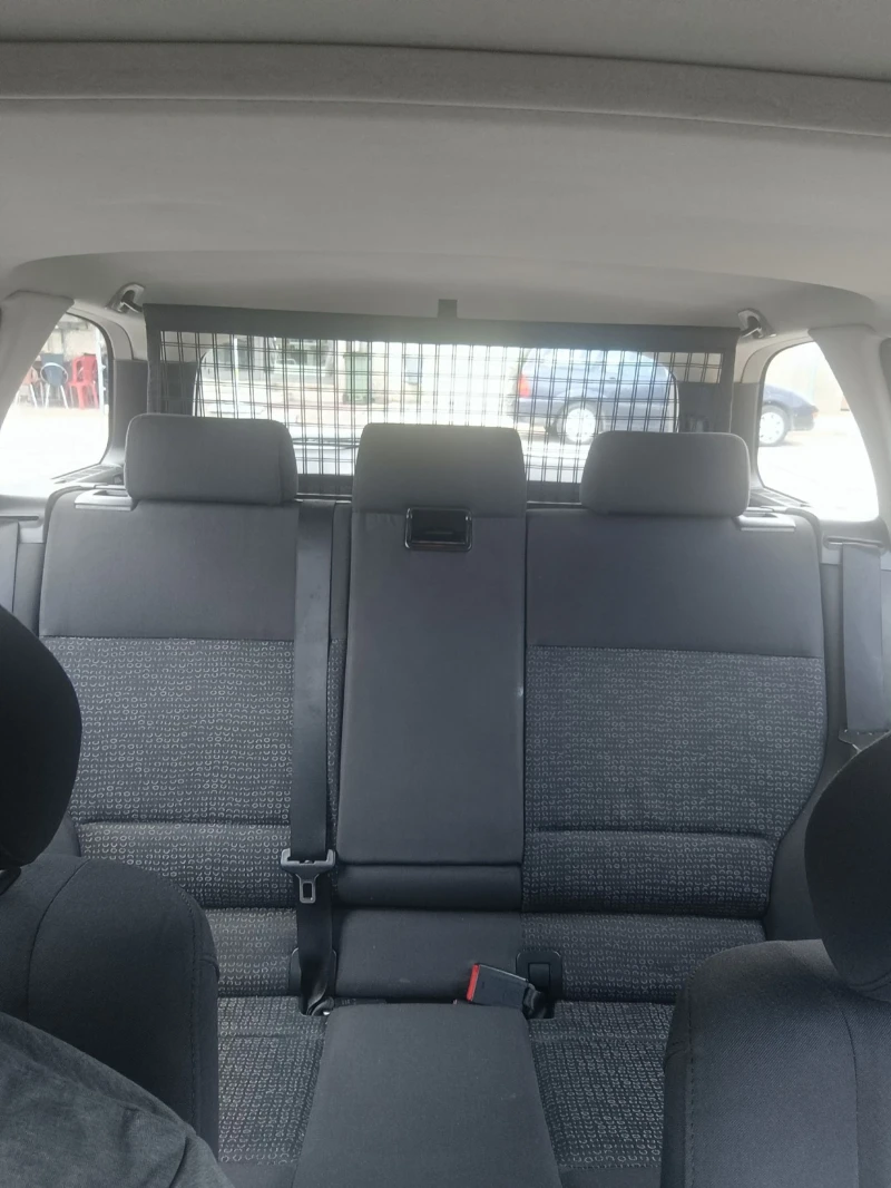 BMW 320, снимка 15 - Автомобили и джипове - 52285595