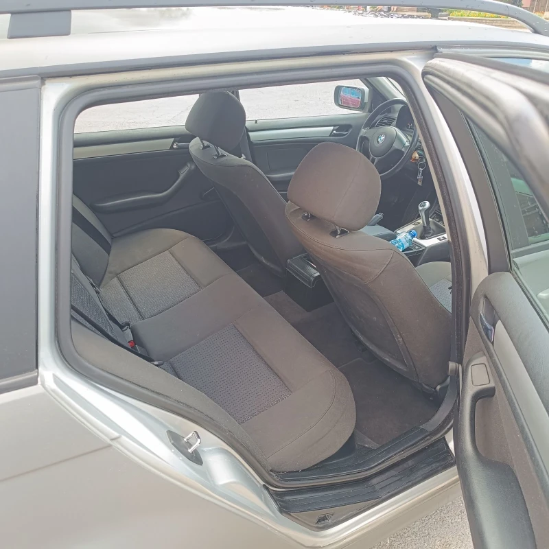 BMW 320, снимка 8 - Автомобили и джипове - 52285595