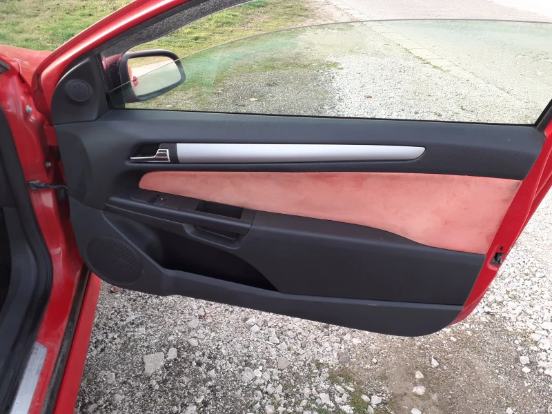 Opel Astra GTC, снимка 9 - Автомобили и джипове - 52459955