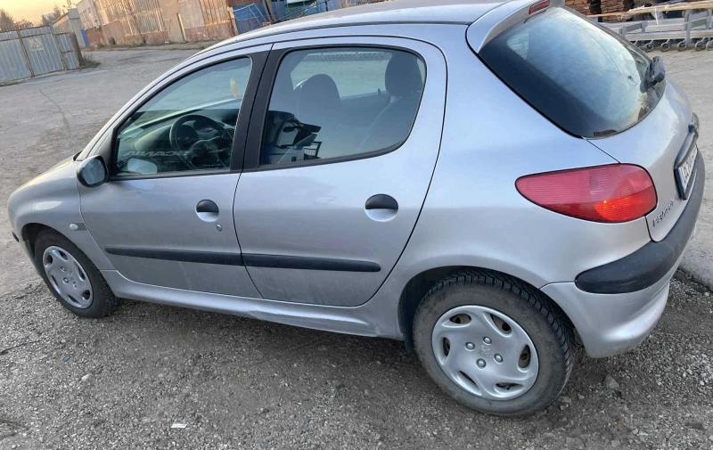 Peugeot 206