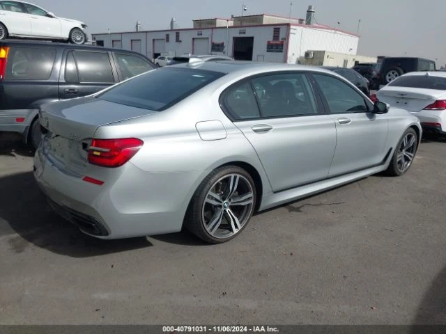 BMW 740 M* SPORT* ДИГИТАЛНО* ТАБЛО* МАСАЖ* ОБДУХВАНЕ* ДИСТ, снимка 4 - Автомобили и джипове - 48308730