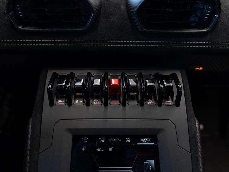 Lamborghini Huracan * CARFAX * ЦЕНА ДО БГ, снимка 16 - Автомобили и джипове - 53264013