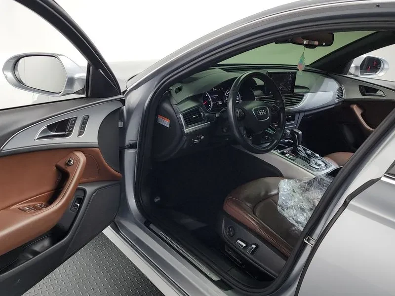 Audi A6 2.0 TDI, снимка 10 - Автомобили и джипове - 54561468