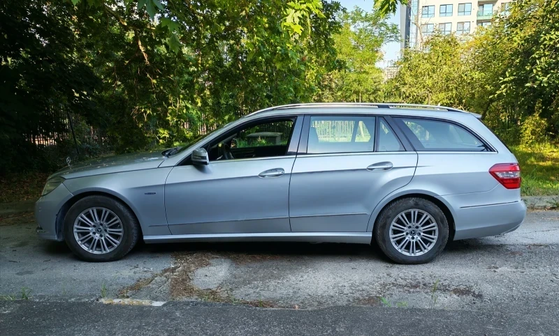 Mercedes-Benz E 350, снимка 11 - Автомобили и джипове - 56273283