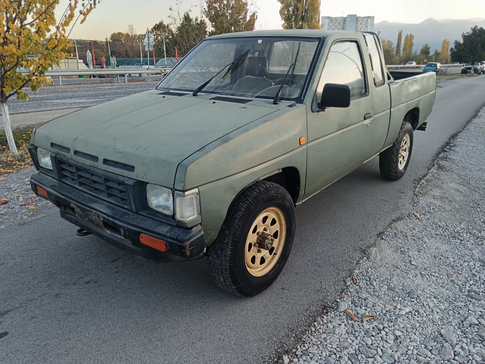 Nissan Pickup KING CAB - изображение 2