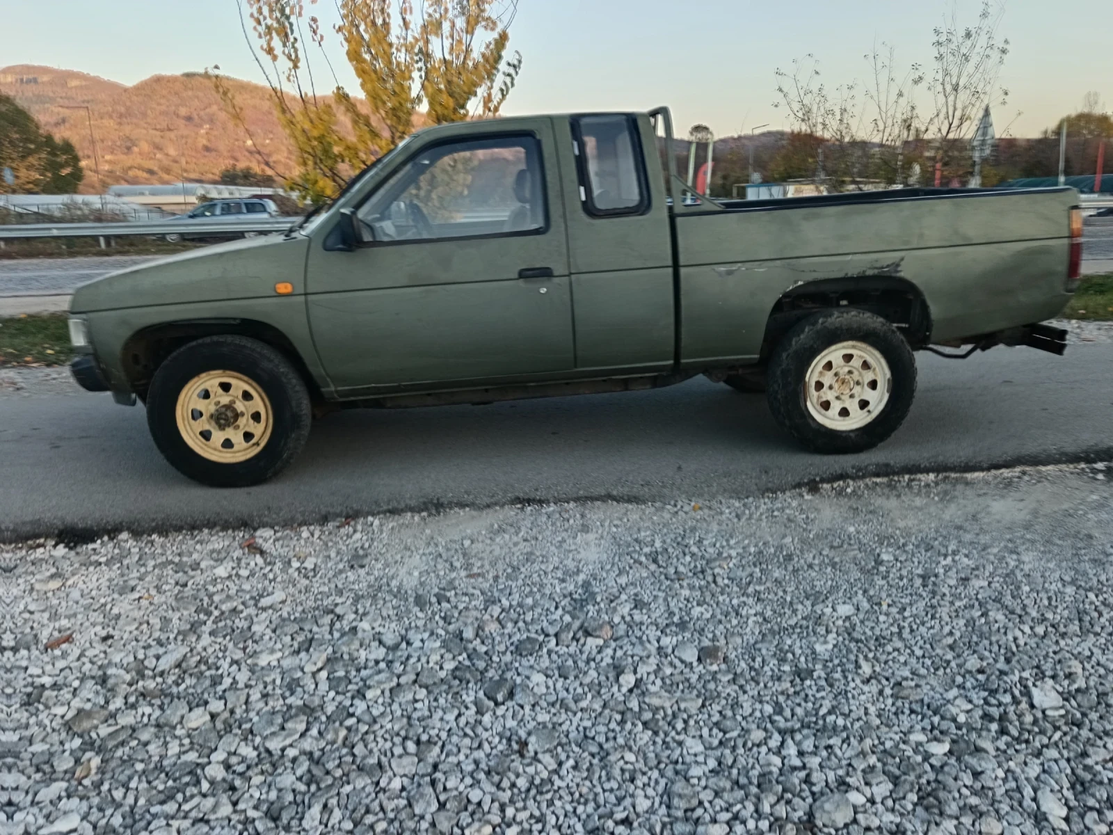 Nissan Pickup KING CAB - изображение 3