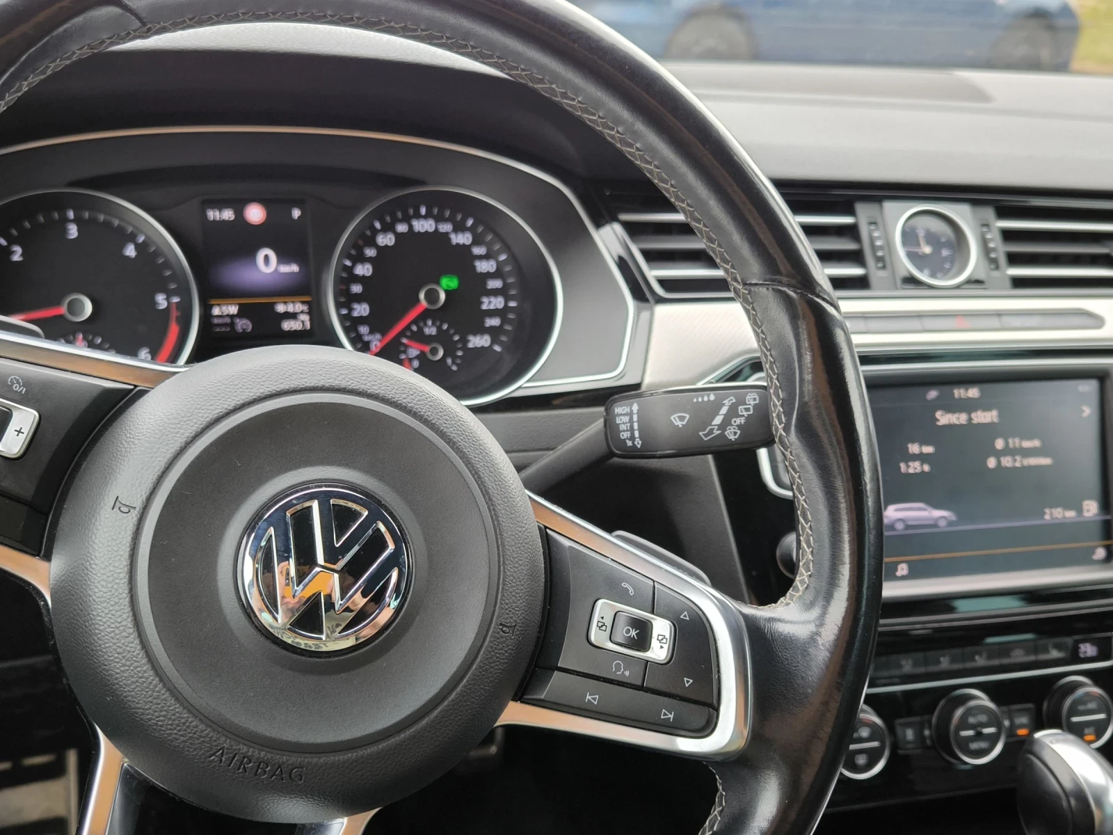 VW Passat 2.0TDI 4MOTION R LINE  - изображение 8