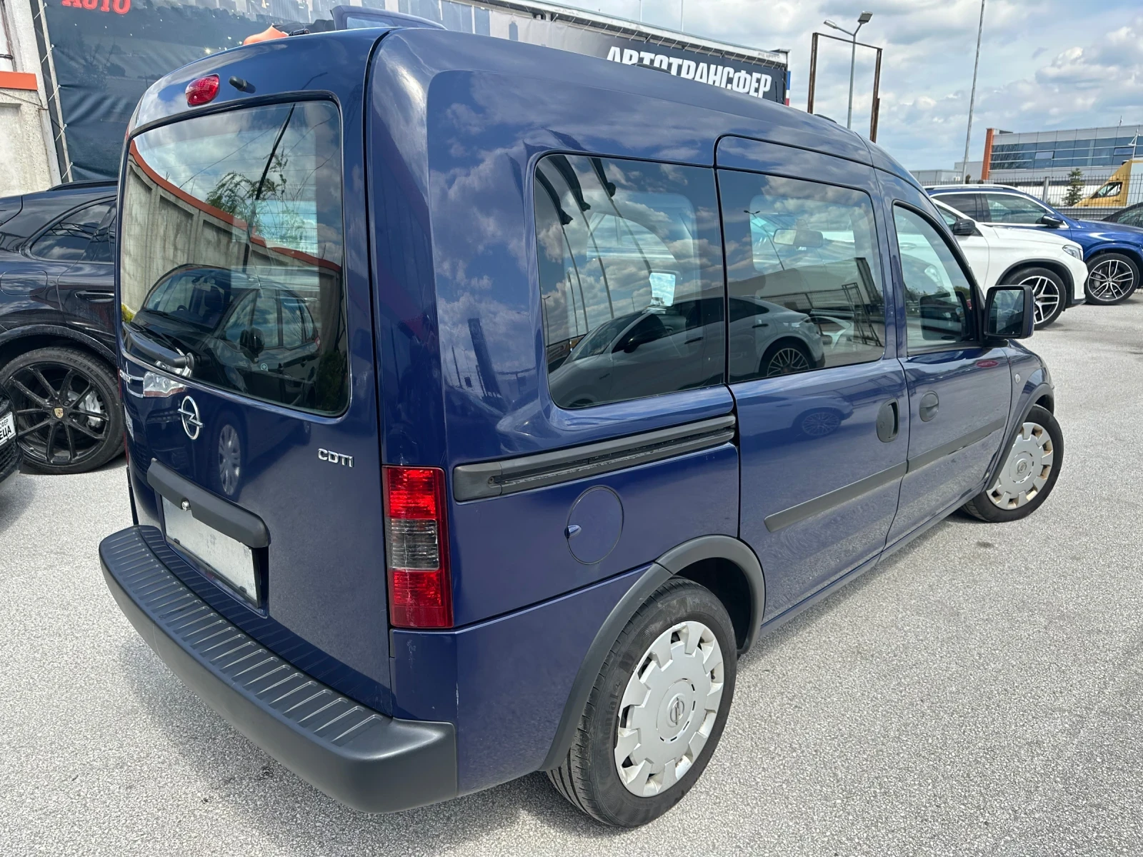 Opel Combo 1, 3cdti 75kc Aвтомат Серв.Истор. - изображение 6