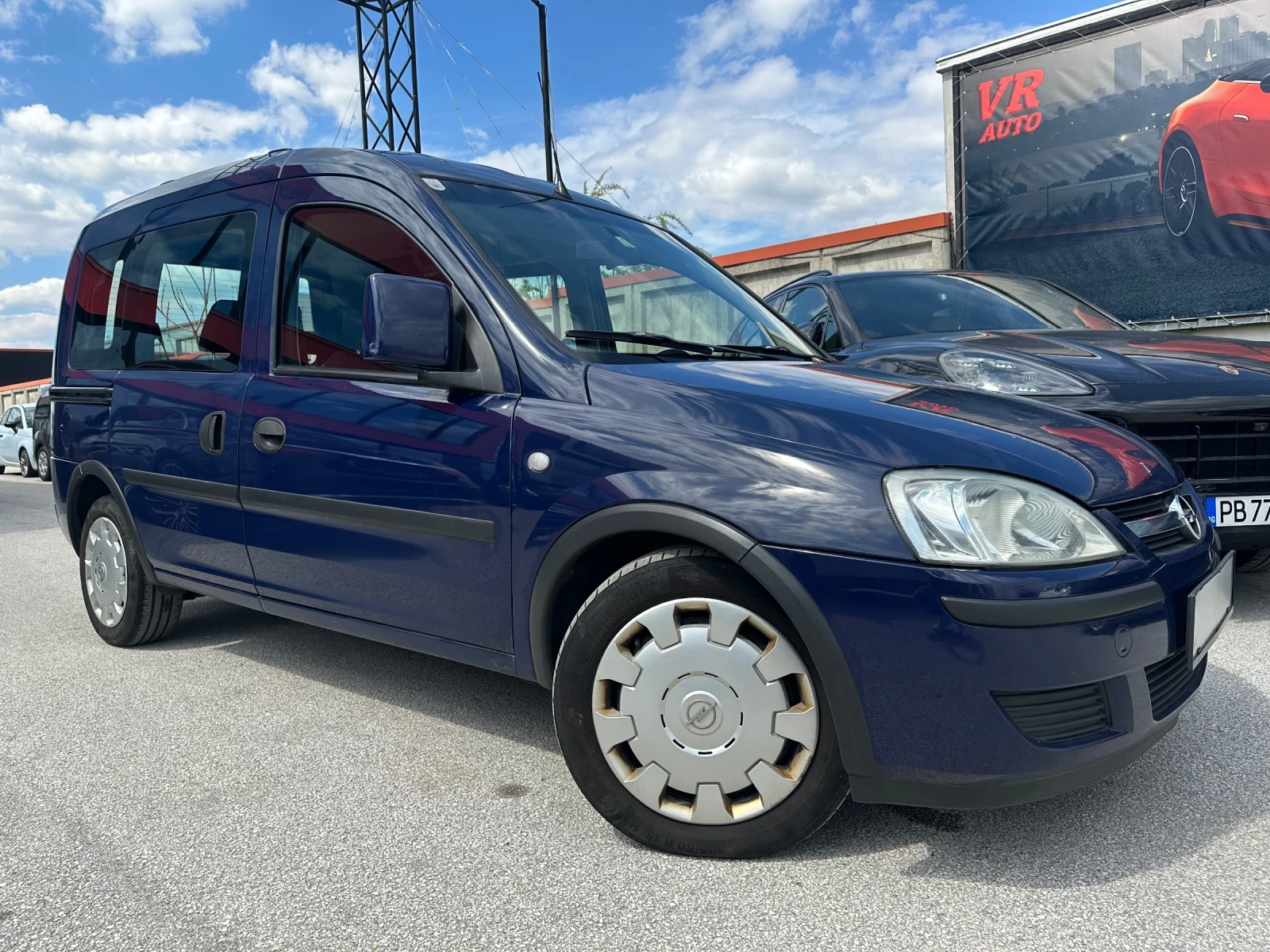 Opel Combo 1, 3cdti 75kc Aвтомат Серв.Истор. - изображение 3