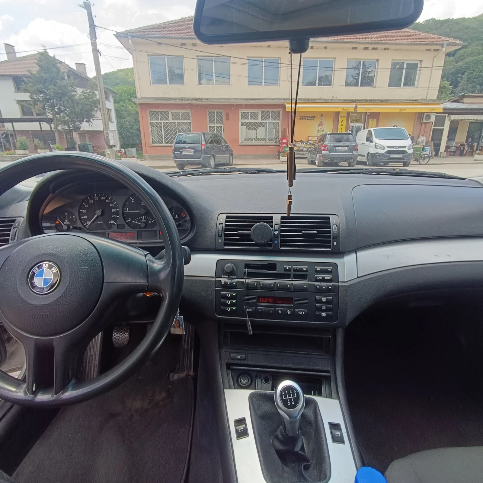 BMW 320 | Mobile.bg   12