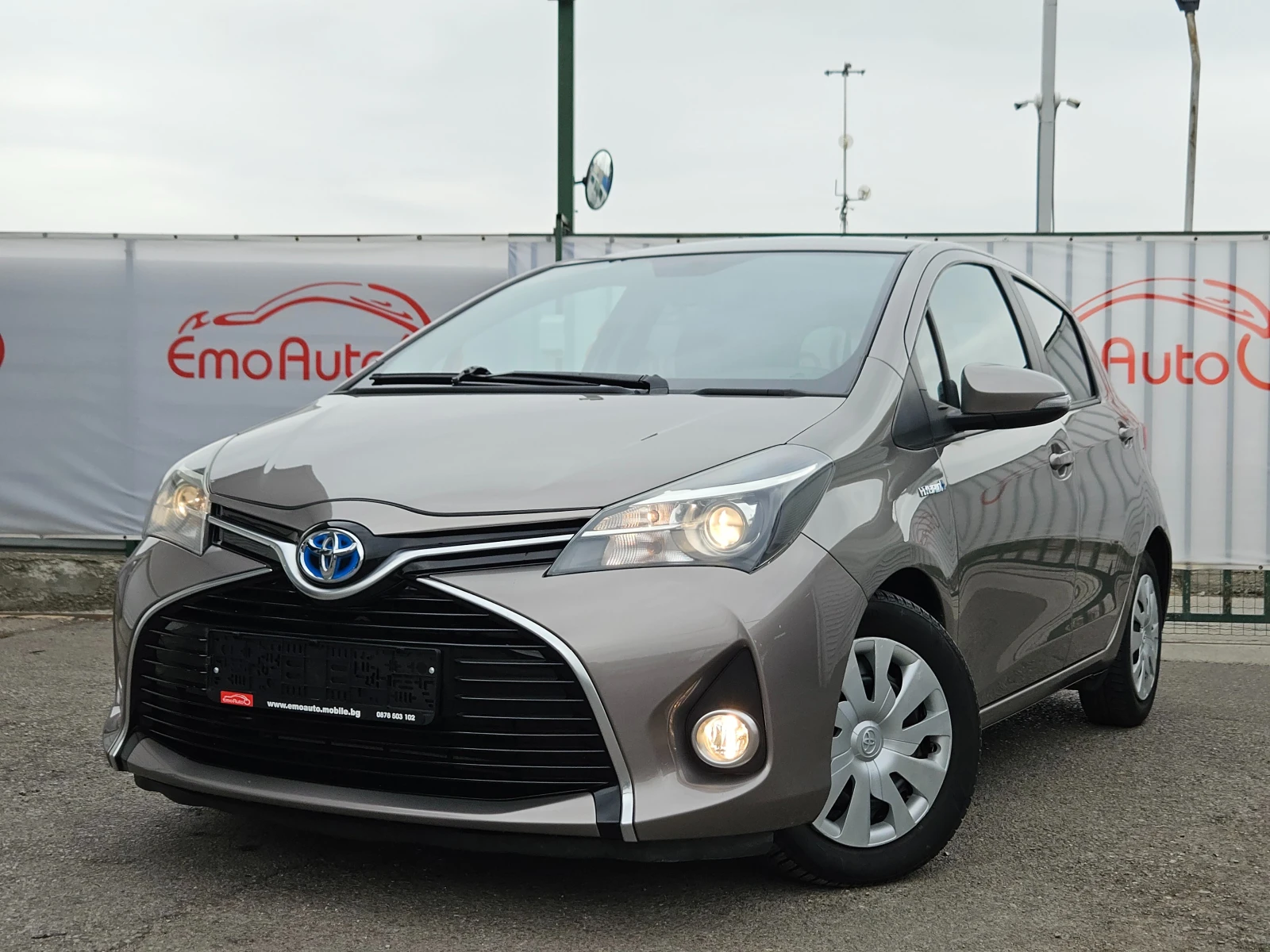 Toyota Yaris 1.5HYBRID/116000км/LED/NAVI/БЛУТУТ/EURO 6B/ТОП - изображение 7