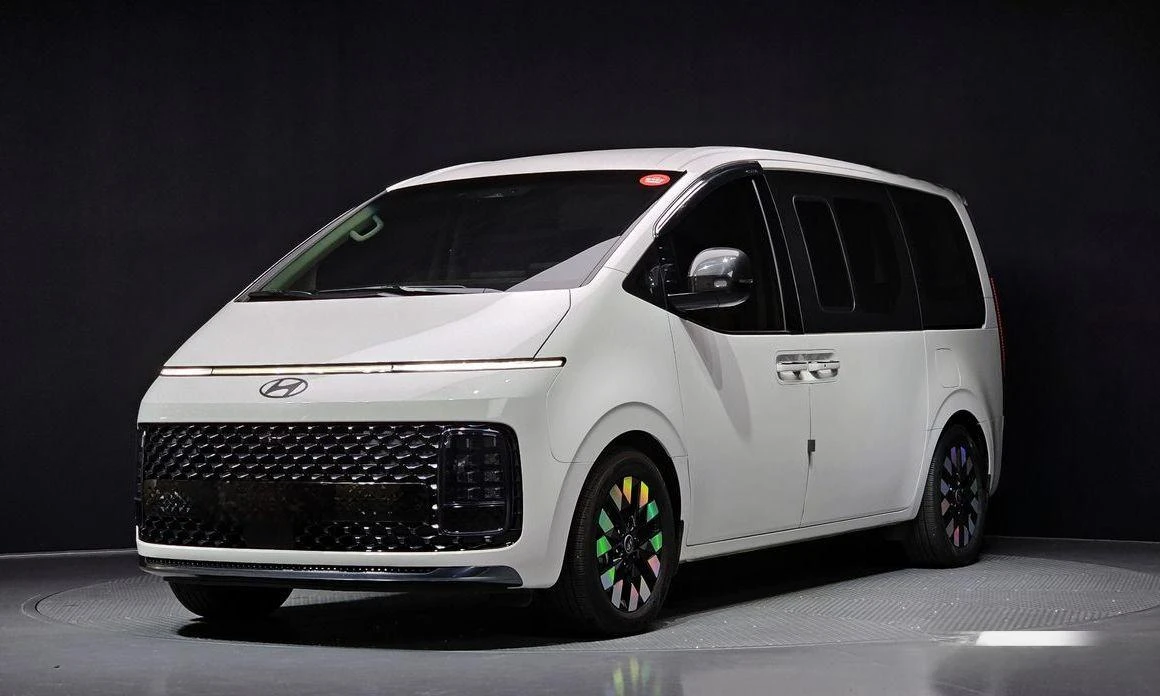 Hyundai Staria L3.5 Lounge 7-Seater Mobility | Mobile.bg   1