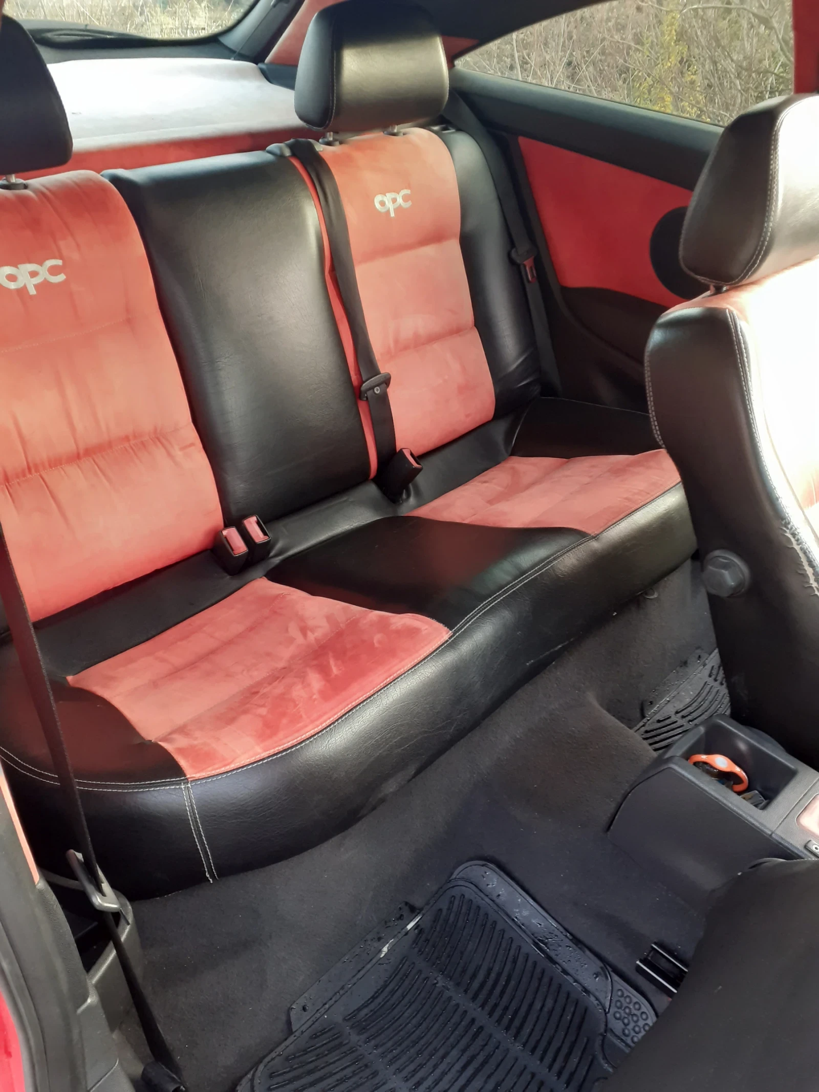 Opel Astra GTC - изображение 7